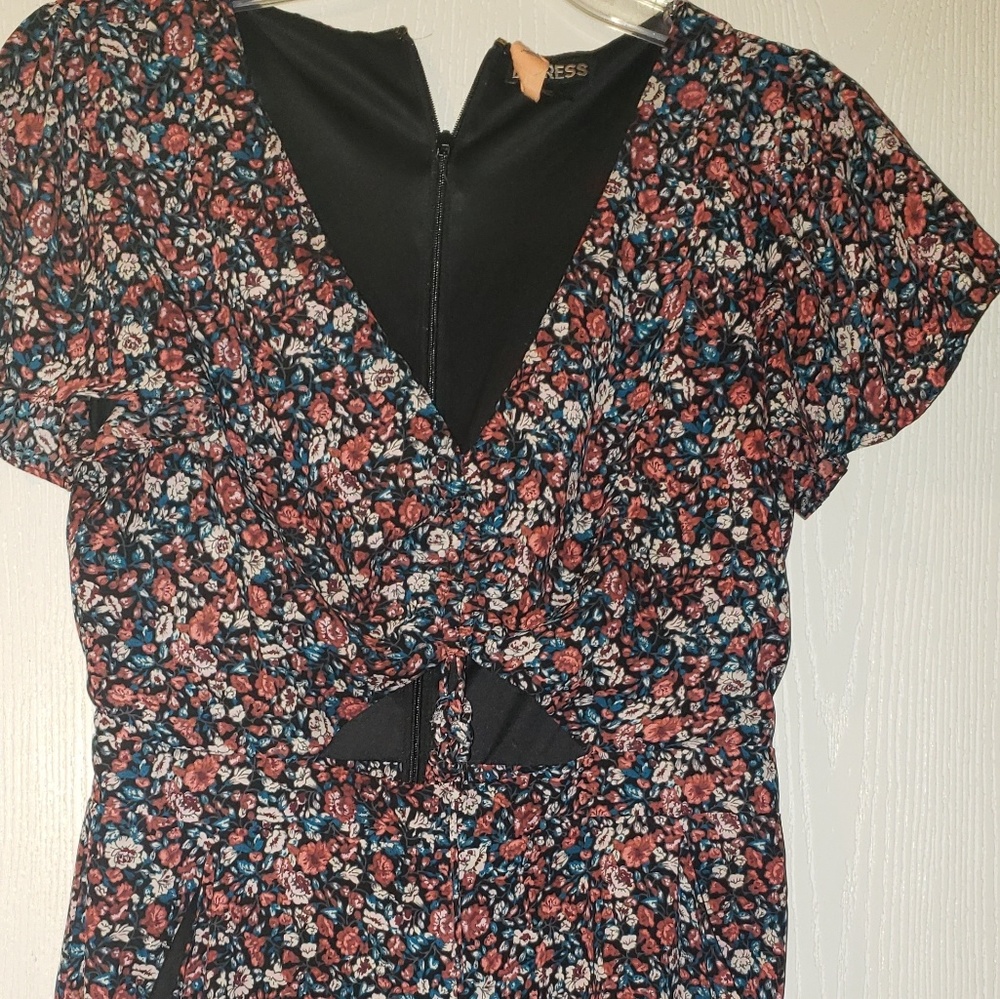 Express size 6 romper-cut out front